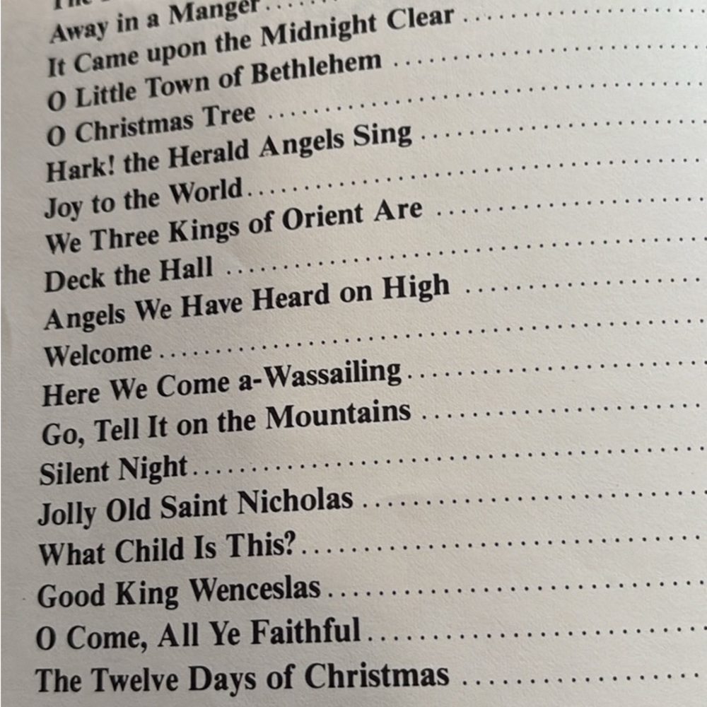 ππΌπΉ1984 Charming Traditional Christmas Carolers Book w/ Sheet Music VTG - Picture 3 of 10